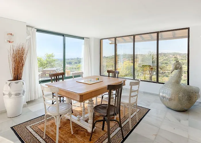 Hanami Cumbres Borrascosas Estepona