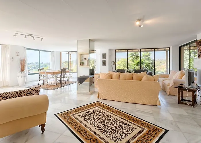 Hanami Cumbres Borrascosas Estepona